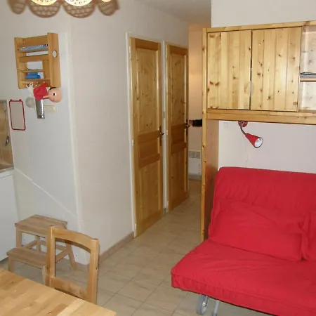 2 Pieces, 4 Pers, Sud-est, Balcon, Parking Collectif - Fr-1-263-132 * Valloire